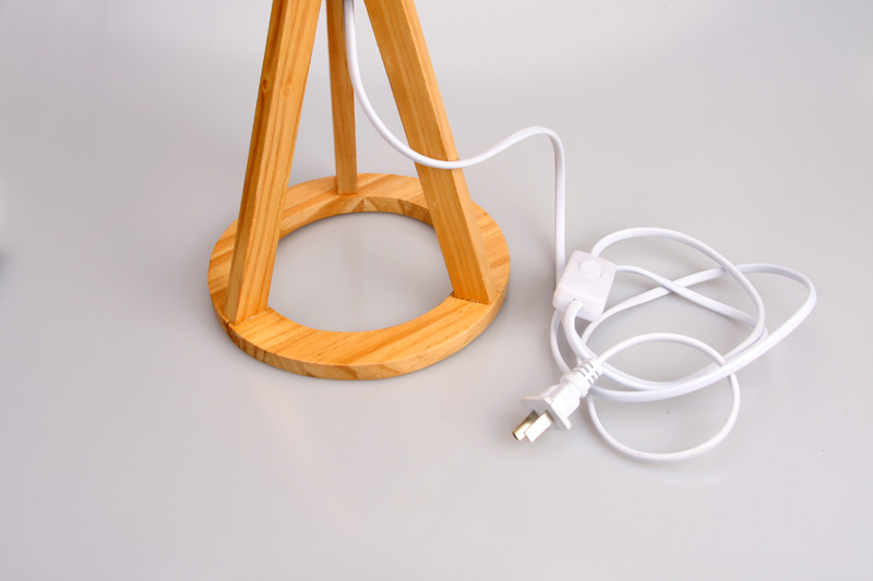 EP0058 Laser Engraving LED Solid Wood Desk Lamp